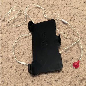Otterbox clip for iPhone 7+ and earbuds free gift